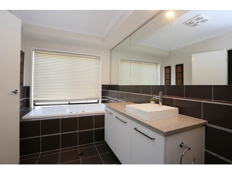 3 Wanungra Court, Caloundra West QLD 4551