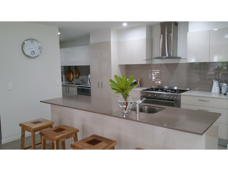 16 Livingstone Street, Tewantin QLD 4565