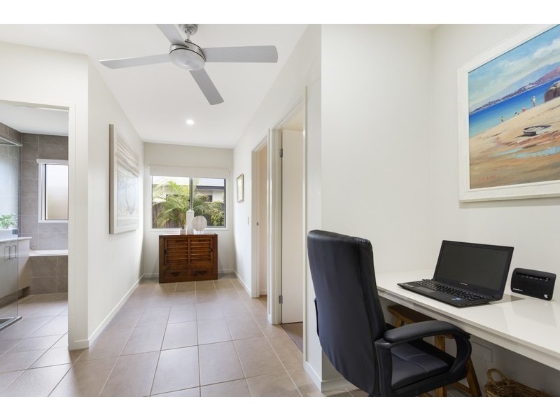 16 Livingstone Street, Tewantin QLD 4565