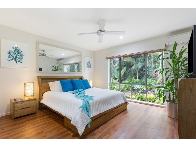 16 Livingstone Street, Tewantin QLD 4565