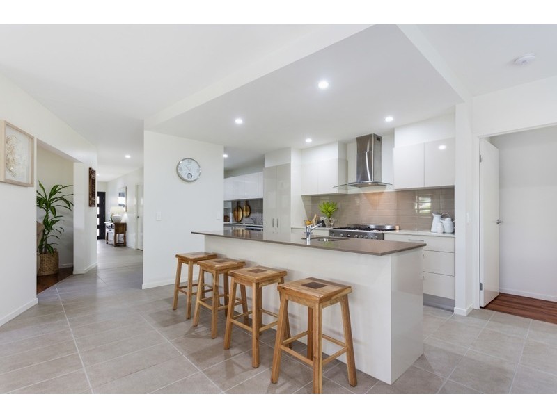 16 Livingstone Street, Tewantin QLD 4565