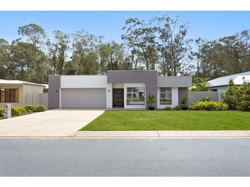 16 Livingstone Street, Tewantin QLD 4565