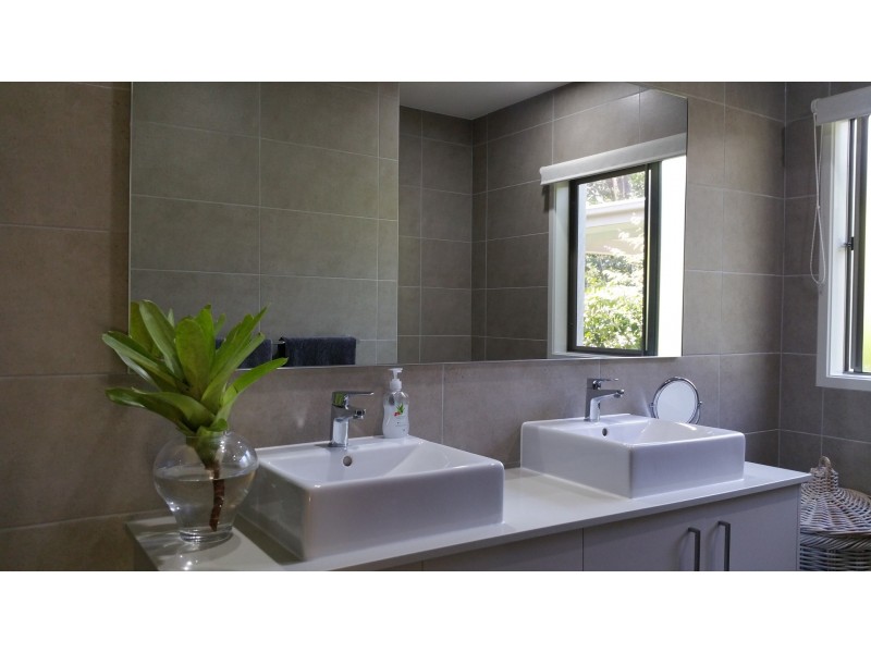 16 Livingstone Street, Tewantin QLD 4565