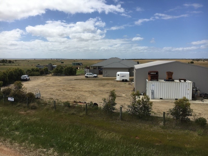 232 Acacia Drive, Hopetoun WA 6348