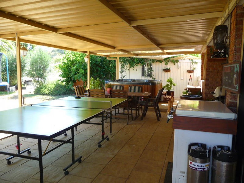 118 Strawberry Drive, Seville Grove WA 6112