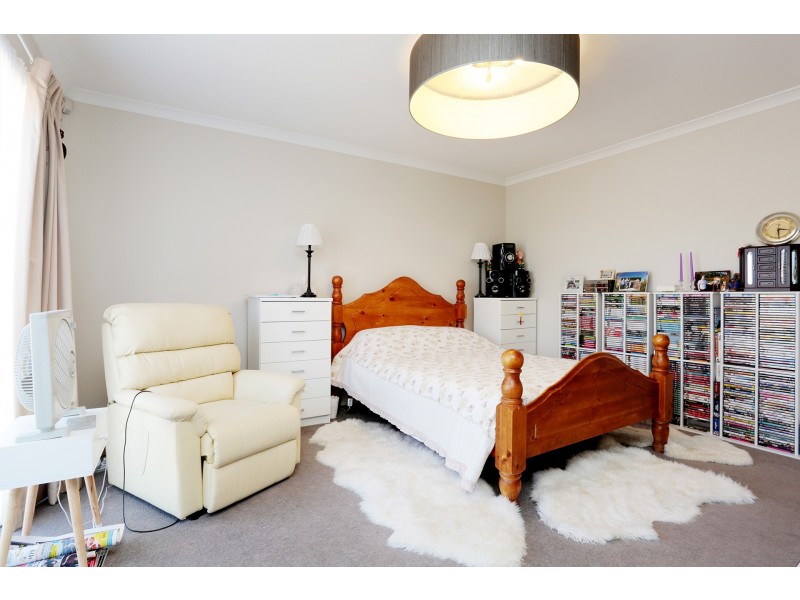 107 Ribblesdale Avenue, Wyndham Vale VIC 3024