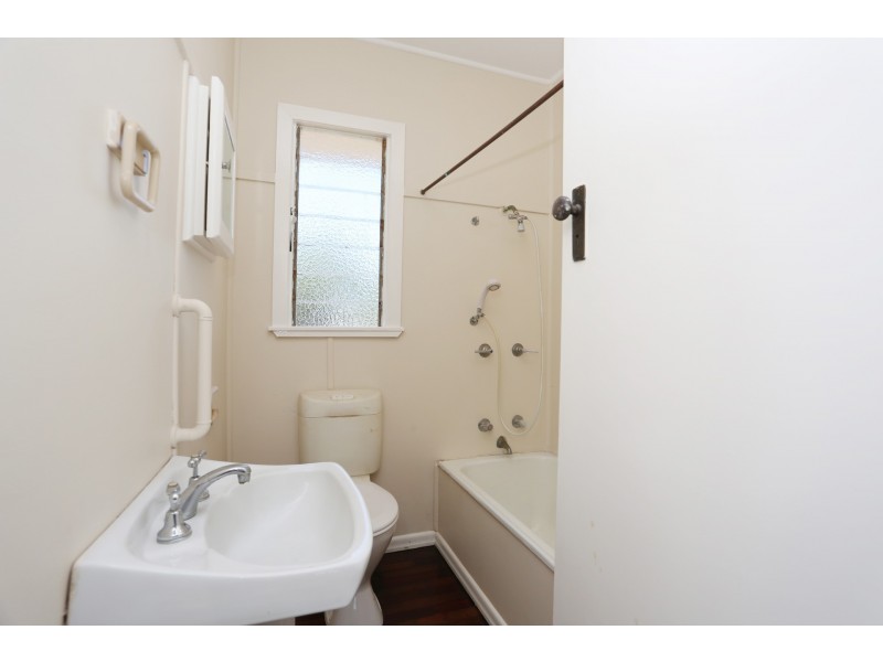 5 Lichfield Street, Carina QLD 4152