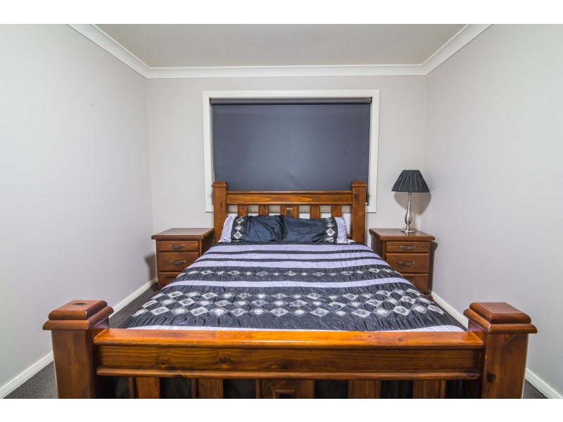 7 Vaucluse Place, Parkes NSW 2870