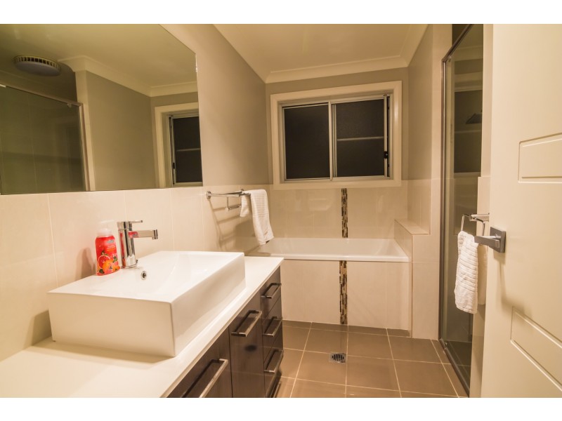 7 Vaucluse Place, Parkes NSW 2870