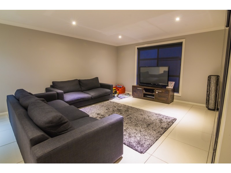 7 Vaucluse Place, Parkes NSW 2870