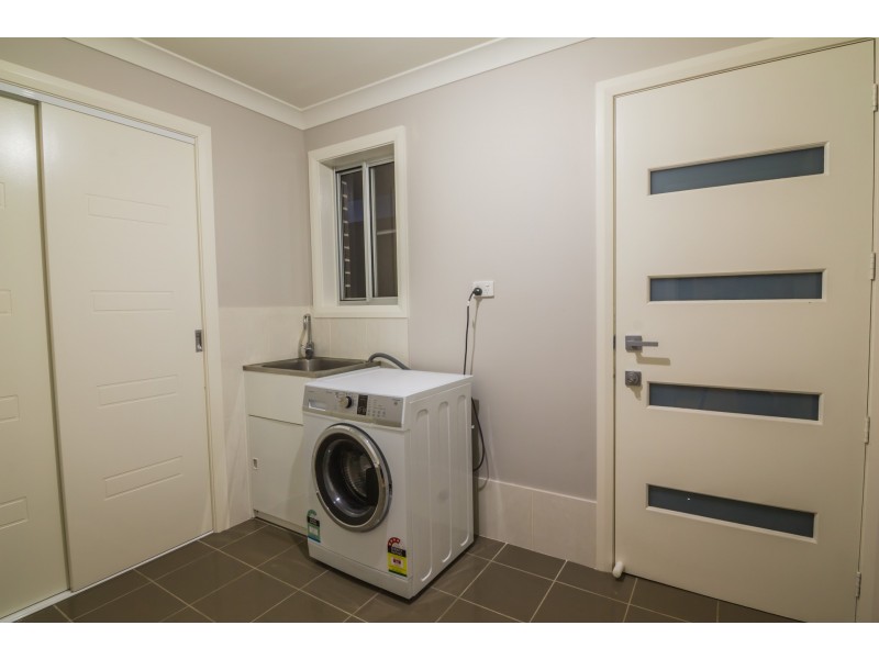 7 Vaucluse Place, Parkes NSW 2870