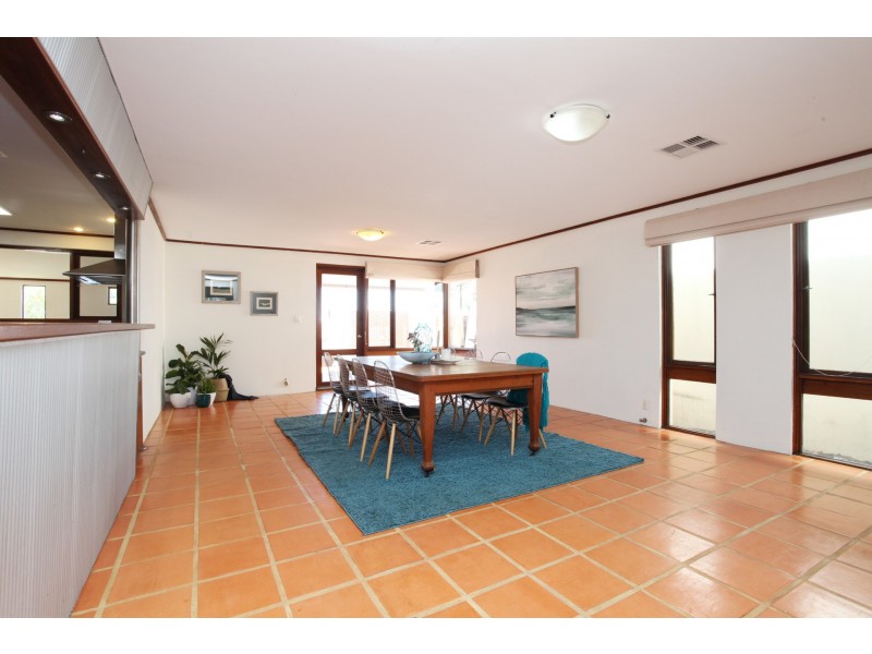 28a Oleander Way, Kallaroo WA 6025