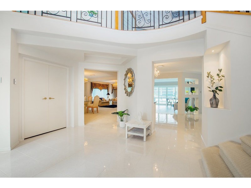 47 Knightsbridge Parade East, Sovereign Islands QLD 4216