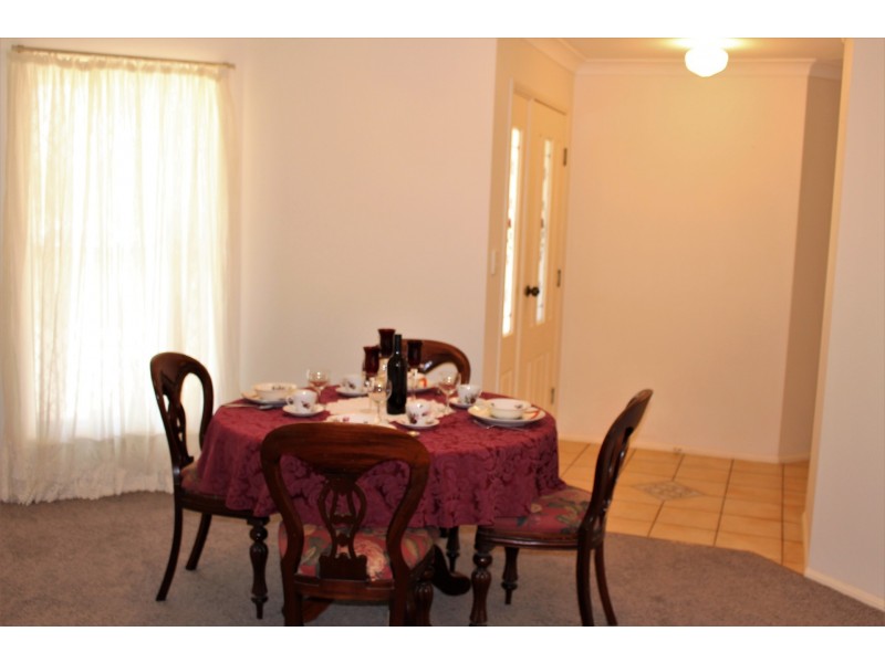 5 Chancellor Drive, Avenell Heights QLD 4670