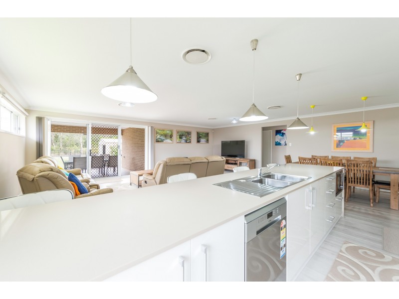 9 Somerset Avenue, South Nowra NSW 2541