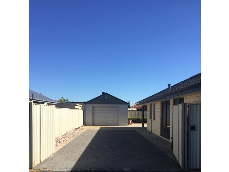 11 Tanzanite Road, Australind WA 6233