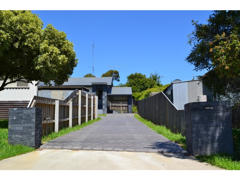 4a Venice Street, Newborough VIC 3825