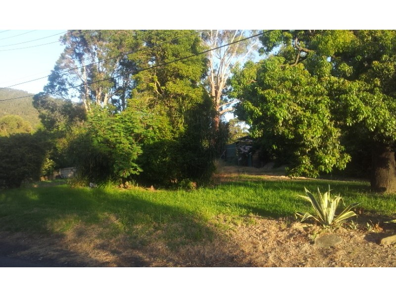 2 Salisbury Street, Upper Ferntree Gully VIC 3156