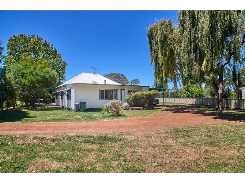 1 Bolton Close, Denmark WA 6333