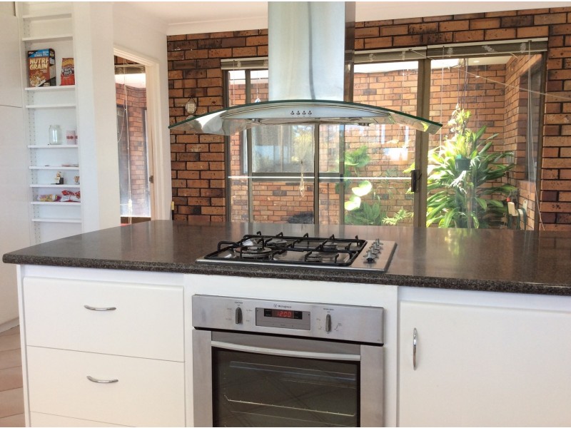 34 Maidstone Street, Mount Tarcoola WA 6530