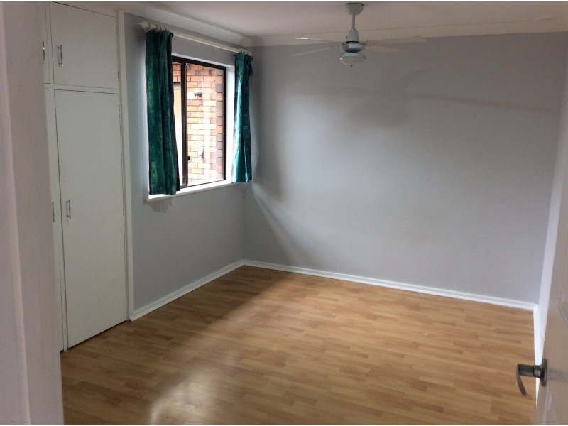 34 Maidstone Street, Mount Tarcoola WA 6530