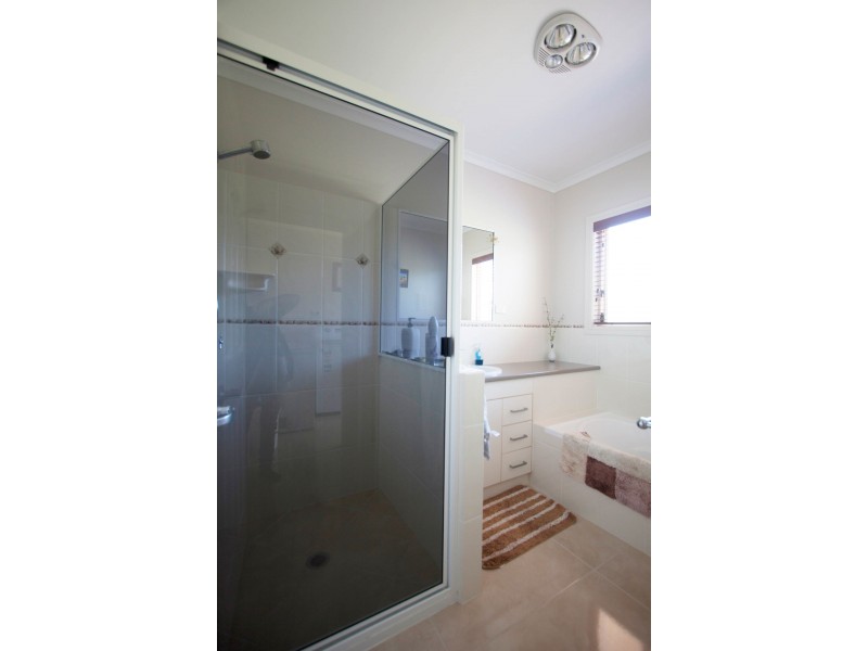 13 Bronzewing Court, Moolboolaman QLD 4671