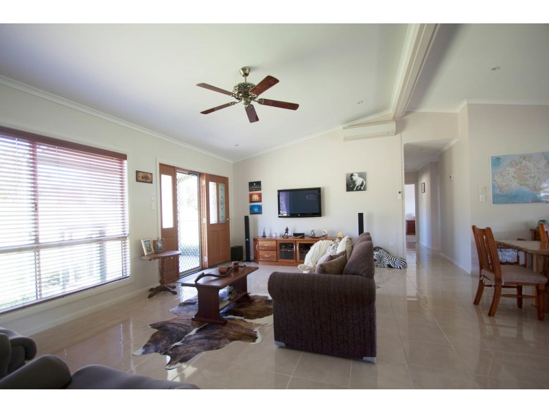 13 Bronzewing Court, Moolboolaman QLD 4671