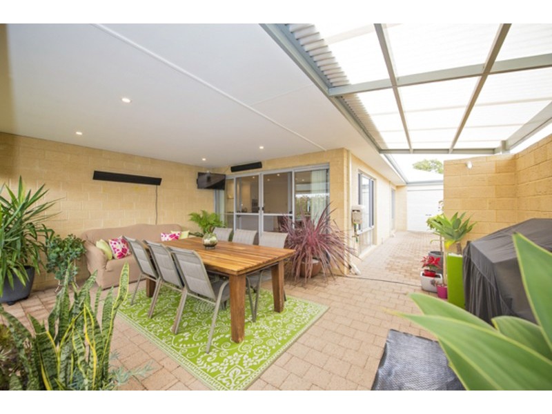 21 Billabong Street, Yalyalup WA 6280