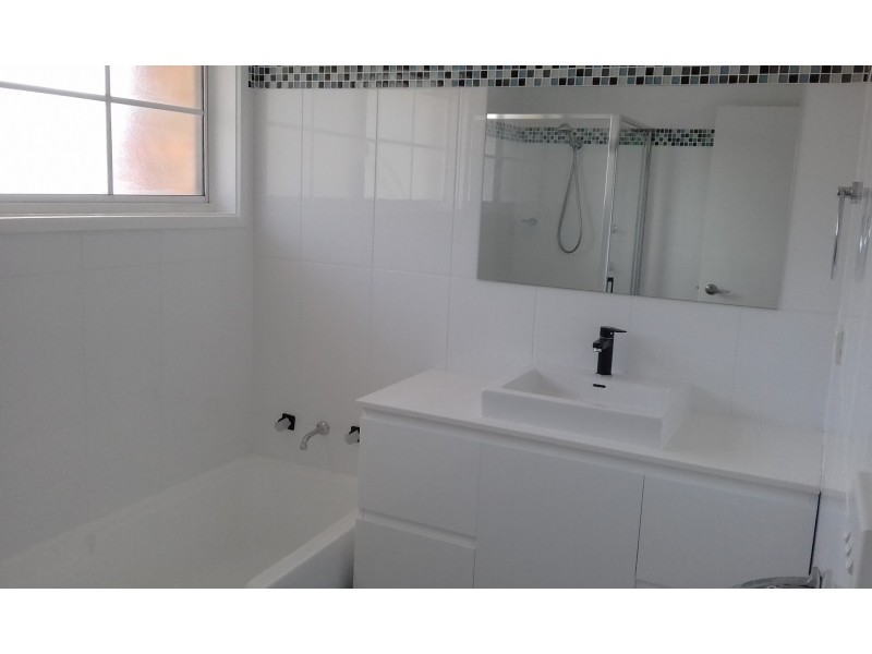 6/9 Torpy Place, Jerrabomberra NSW 2619