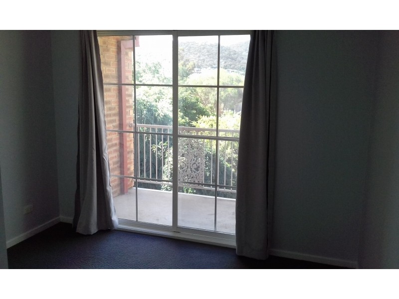 6/9 Torpy Place, Jerrabomberra NSW 2619