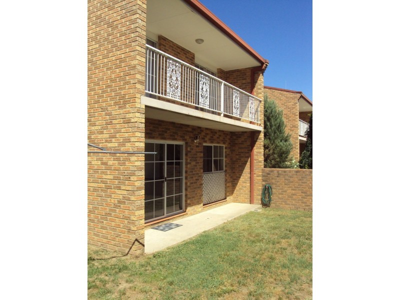 6/9 Torpy Place, Jerrabomberra NSW 2619