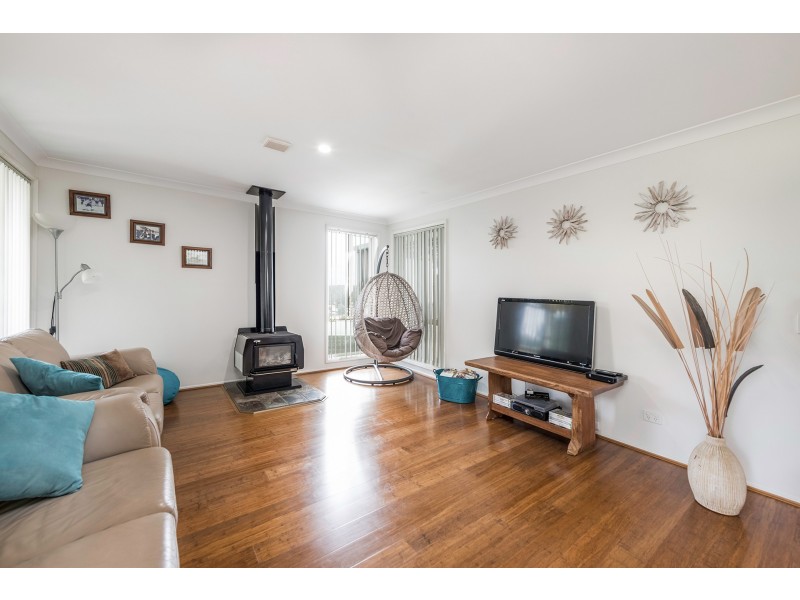 16 John Reilly Street, Dalmeny NSW 2546