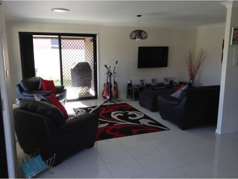 12 Garden Way, Tanilba Bay NSW 2319