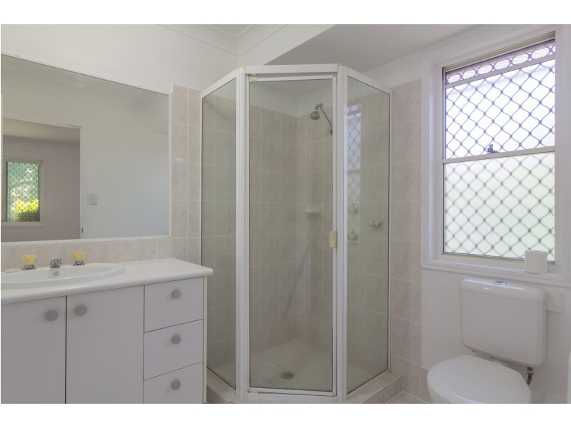 2/37 Thornleigh Crescent, Varsity Lakes QLD 4227