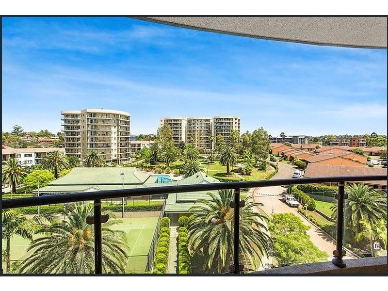 Unit 601/91A Bridge Road, Westmead NSW 2145