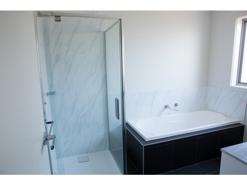 35 Carina Drive, Delacombe VIC 3356