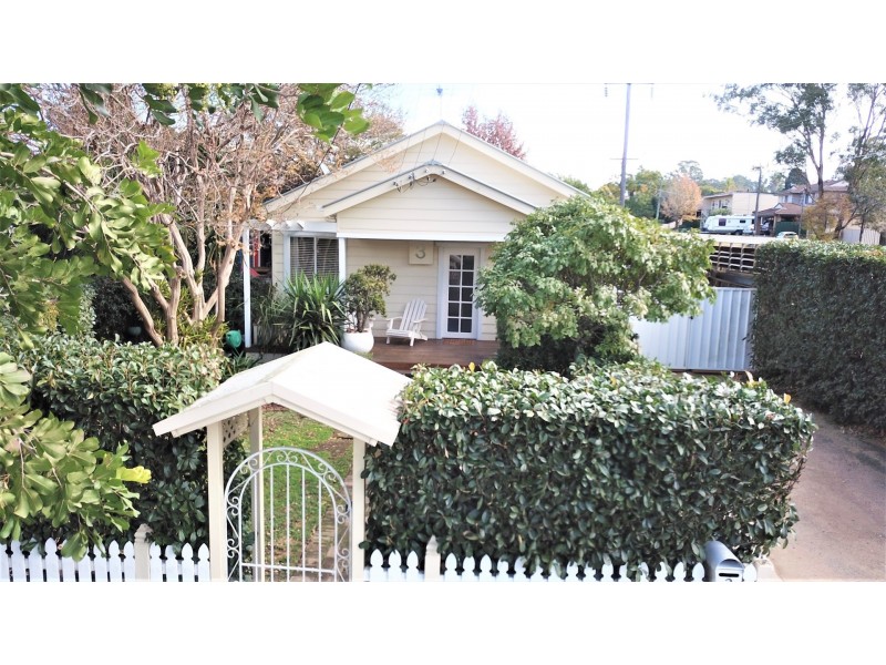 3 WALTER ST, Kingswood NSW 2747