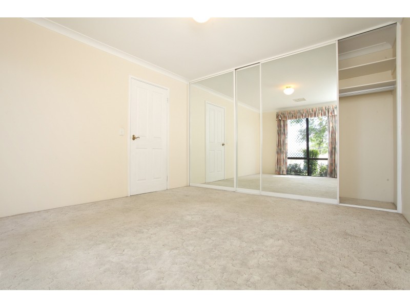 22 Explorer Drive, Thornlie WA 6108