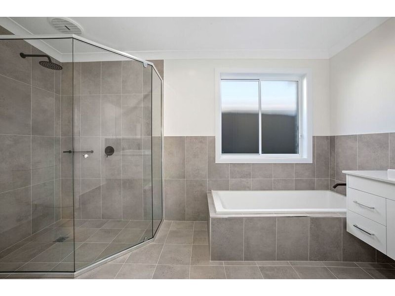 84 Crestwood Drive, Port Macquarie NSW 2444