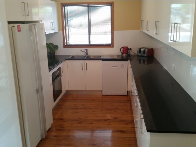 36 Scenic Crescent, Albion Park NSW 2527