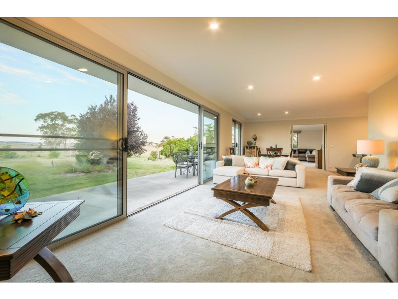 838 Castledoyle Rd, Armidale NSW 2350