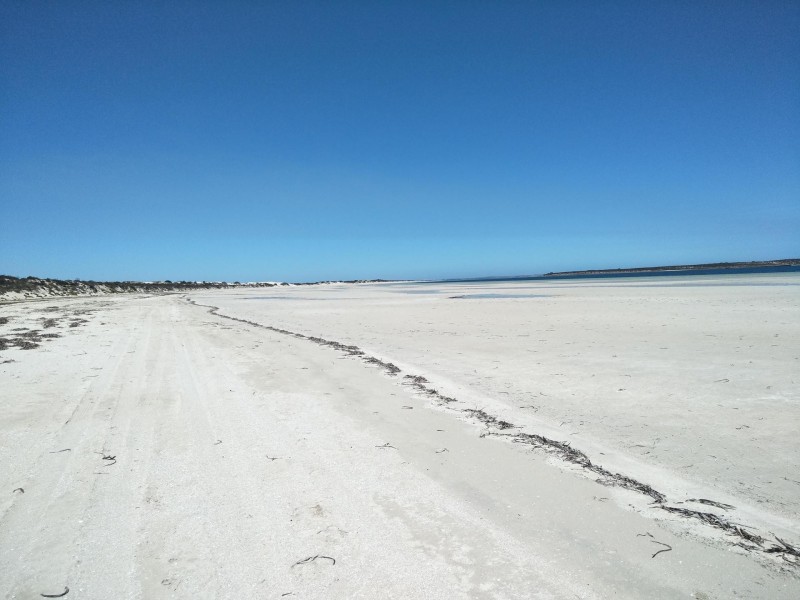 27 Seaview Road, Perlubie SA 5680
