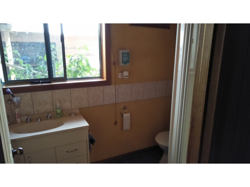27 Seaview Road, Perlubie SA 5680