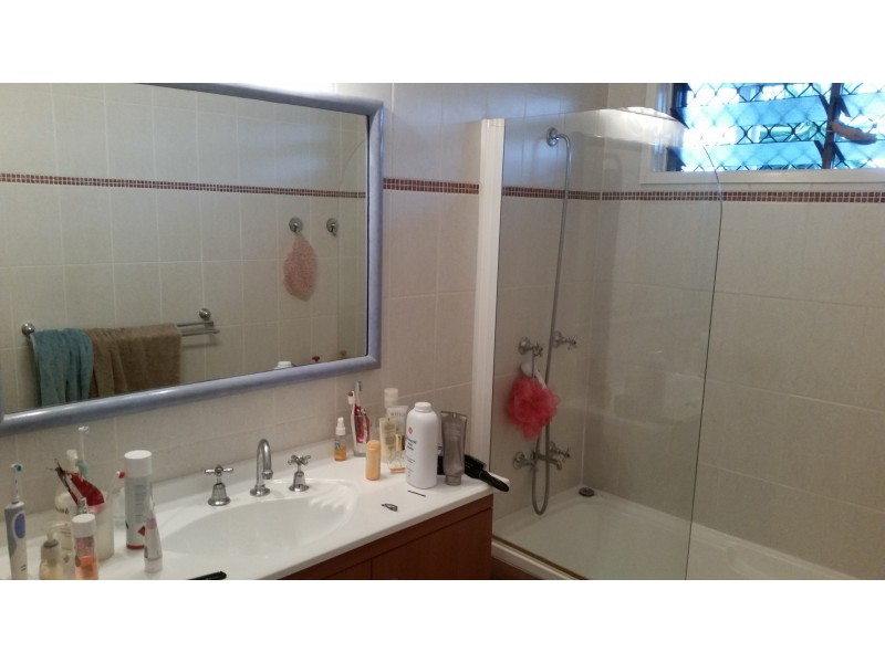 11 Marian Close, Smithfield QLD 4878