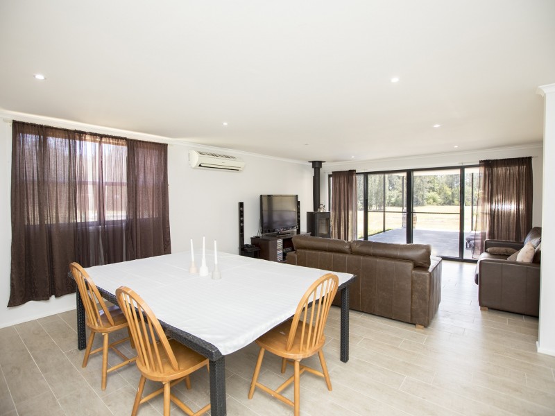 2D (H)17.02.18 Nelson St, Greta NSW 2334