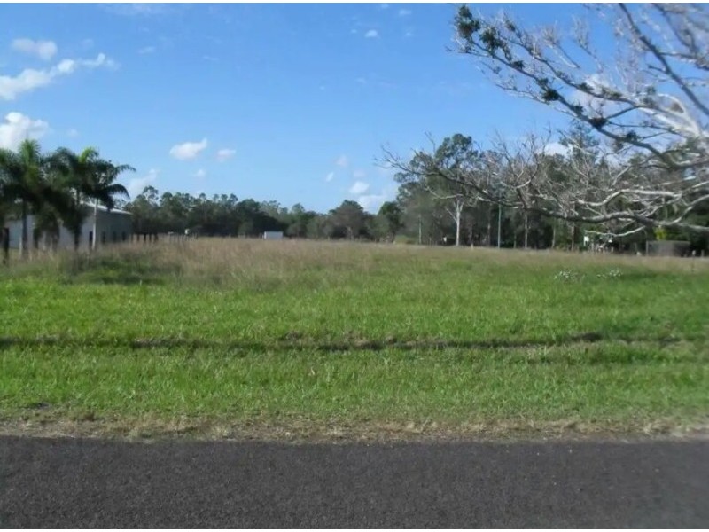9-11 Tremlin Drive, Howard QLD 4659