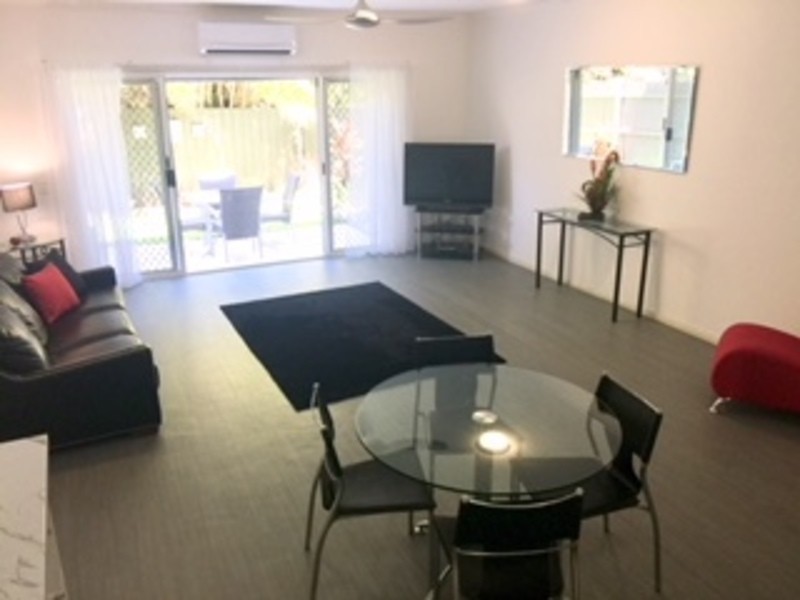 8/8 Scanlan Court, Buderim QLD 4556