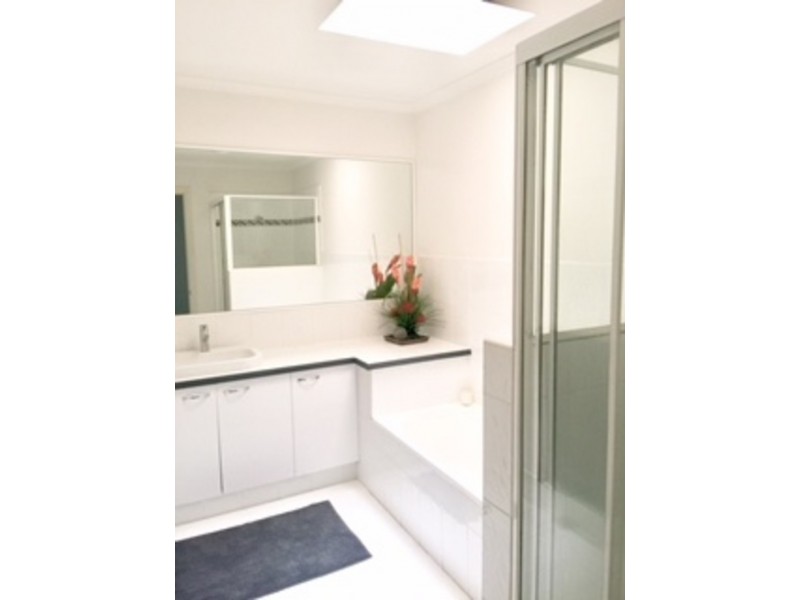 8/8 Scanlan Court, Buderim QLD 4556