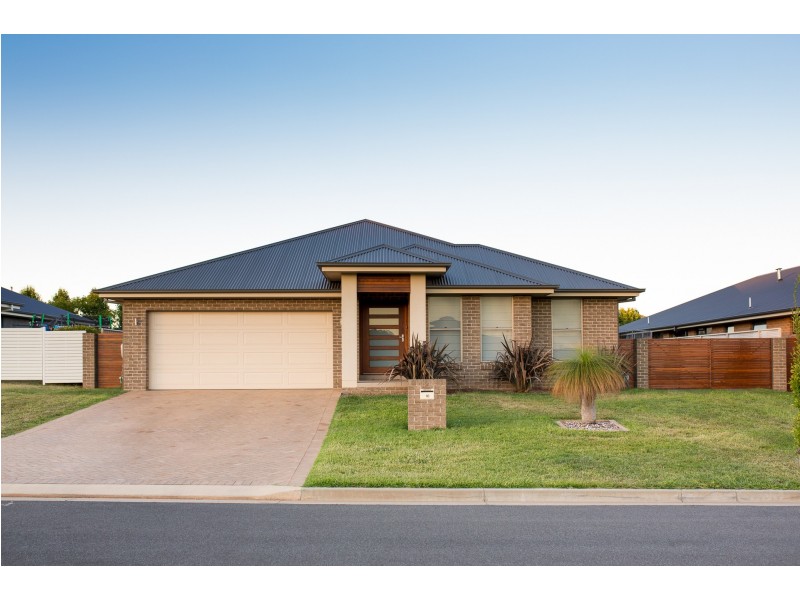 16 Pippin Way, Orange NSW 2800