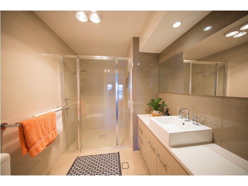 16 Pippin Way, Orange NSW 2800